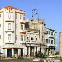 Дома на столичной улице Jovellar - фото